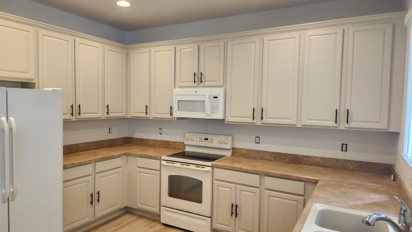 Kitchen Cabinet Painting in Clermont, FL (3)